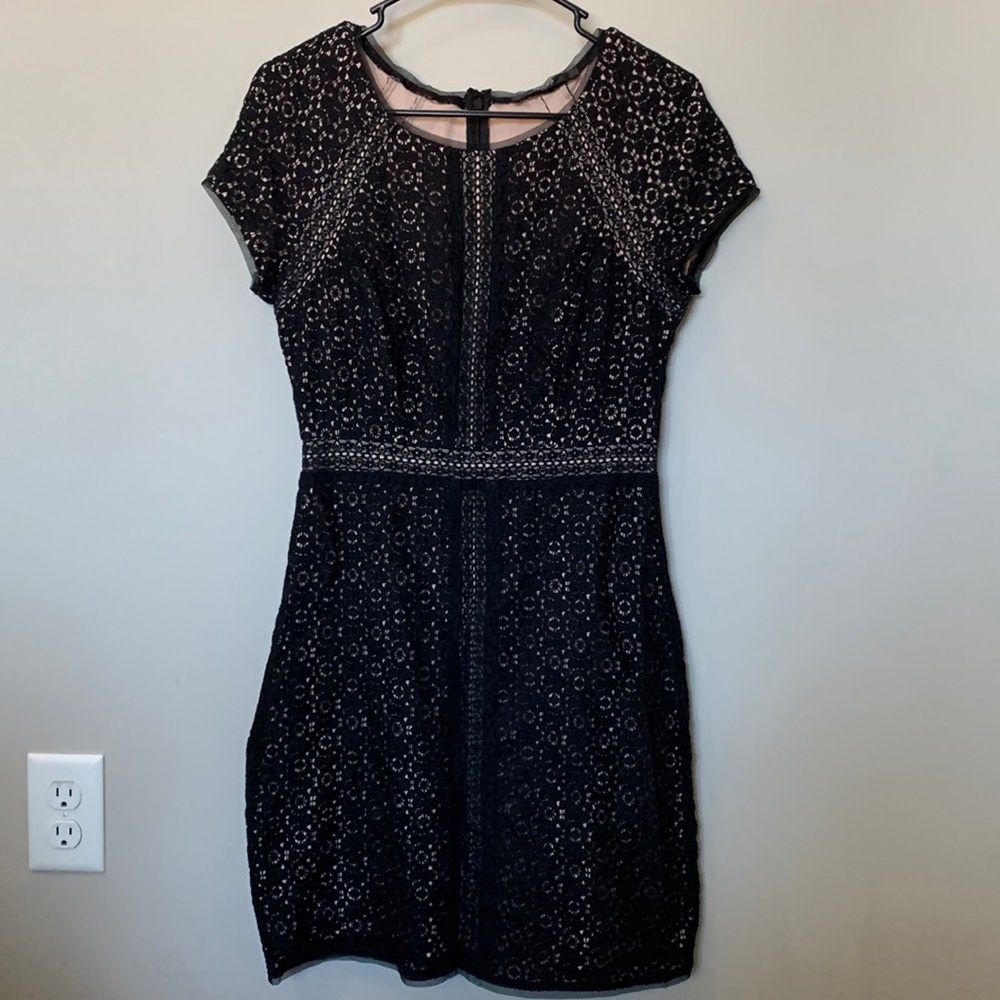 BCBG Paris Blck eyelet dress